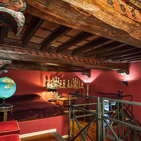 Baroque Palazzo With Original Old Master Painting, Near Piazza Navona * Rom